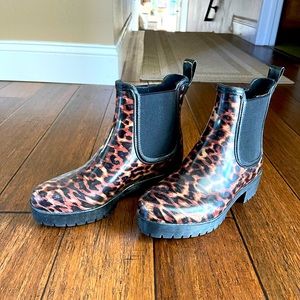 Jeffrey Campbell Cheetah Rain Boots, size 7
